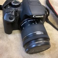 Canon EOS KISS X6i EOS KISS X6I ボディのみのサムネイル