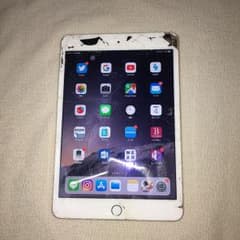 iPad mini4 Wi-Fi セルラーモデル docomoのサムネイル