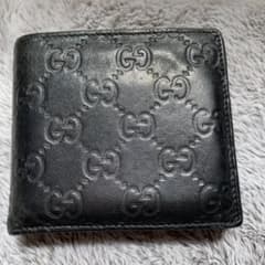 SID様専用　GUCCI  二つ折財布のサムネイル
