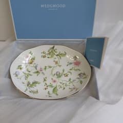 Wedgwood Sweet Plum ボーンチャイナ皿のサムネイル