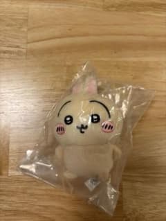 ちいかわ　おすわりぬいぐるみ　うさぎのサムネイル