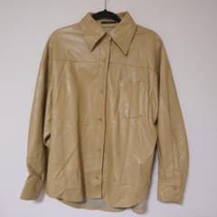 【良品】EMODA フェイクレザー シャツジャケット カーキのサムネイル
