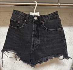 ZARA ダークグレー フリンジヘム ショートパンツのサムネイル