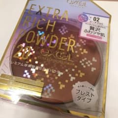 エクセル エクストラリッチ プレストパウダー ’20 / 02 ピーチグロウのサムネイル