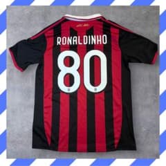 ACミラン ロナウジーニョ 80番 マルディーニ引退記念パッチ付 ACミラン ロナウジーニョ 80番 マルディーニ引退記念パッチ付 - メルカリ