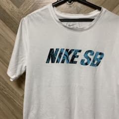 NIKESB tシャツのサムネイル