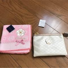 新品 クレイサスハンカチ ポーチセットのサムネイル