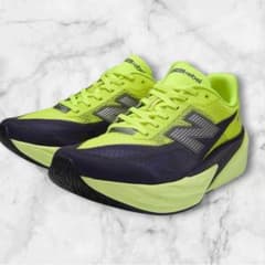 New Balance FuelCell Rebel ランニングシューズ26.5のサムネイル