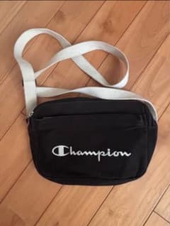 Champion ブラック ショルダーバッグのサムネイル