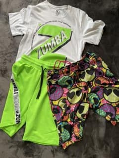 zumbaトップス、パンツ2枚での3点セットのサムネイル