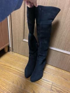 プールサイド ニーハイブーツ！！のサムネイル