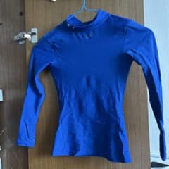 Under Armour 青 長袖インナー