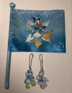 東京ディズニーシー　スパークリングジュビリー　フラッグ&キーチェーン　ドナデジのサムネイル