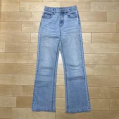 ハイウエスト デニムパンツ ライトブルー　22インチ　ウエスト56cmのサムネイル