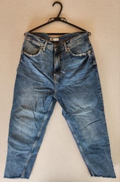 zara loose fit jeansデニムw34のサムネイル
