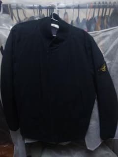 Stone Island 黒 ジャンパー・ブルゾンのサムネイル