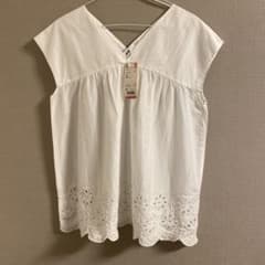 Thumbnail of UNIQLO コットンエンブロイダリーブラウス ノースリーブ M