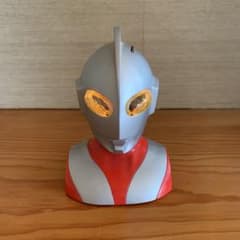 ウルトラマン　貯金箱のサムネイル