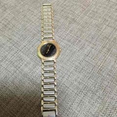 イブサンローランのクラシック時計のサムネイル