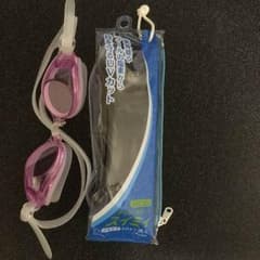 水泳用ゴーグルのサムネイル