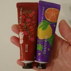 ハンドクリーム新品2本のサムネイル
