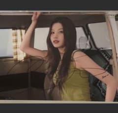 TWICE サナ SANA 直筆サイン A4サイズ - メルカリ