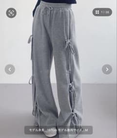 グレー ワイドパンツ Mサイズのサムネイル