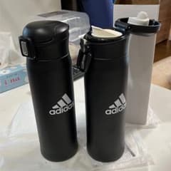 非売品　アディダス 水筒　２個セットのサムネイル