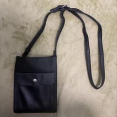 ショルダーバッグのサムネイル