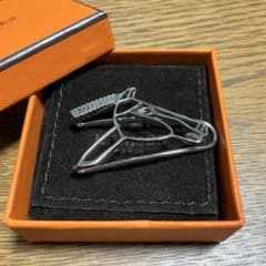 HERMES ホースヘッド ブローチ シルバーカラー HERMES ホースヘッド ブローチ シルバーカラー - メルカリ