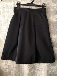 バーニーズニューヨーク　膝下スカートのサムネイル