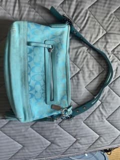 COACH シグネチャー ショルダーバッグ ブルー - メルカリ