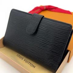 ルイヴィトン エピ ヴィエノワ 二つ折り財布 がま口 ブラック ☆極美品☆ルイヴィトン エピ 二つ折り財布 ヴィエノワ がま口