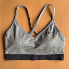 NIKE ナイキ スポーツブラのサムネイル