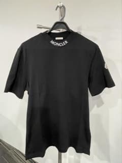 MONCLER モンクレール　モックネック Tシャツのサムネイル