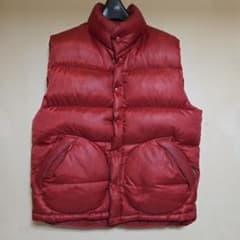 GOODENOUGH ダウンベスト レッド Lのサムネイル