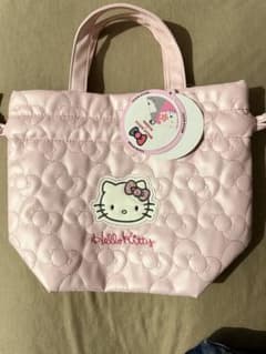 新品未使用 3coins Hello Kitty 保冷巾着 キルティングバッグのサムネイル
