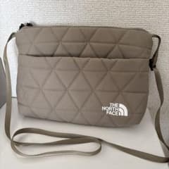 THE NORTH FACE キルティングサコッシュ ベージュのサムネイル