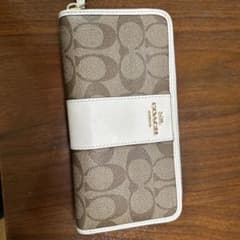 COACH シグネチャー ラウンドファスナー長財布のサムネイル