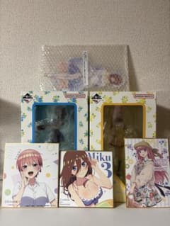 五等分の花嫁 フィギュア 映画、展示会色紙 アクリルスタンドまとめ売りのサムネイル