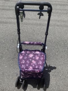 かご乗せシルバーカー　マキテックのサムネイル
