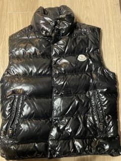 匿名様専用　※早い者勝ち　値下げしました。モンクレール　ダウンベストのサムネイル