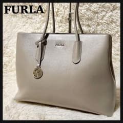美品✨ フルラ トートバッグ テッサ レザー グレージュ A4可 肩掛け 3