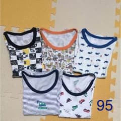 あゆ様専用【男の子】肌着95cm 5枚セット【中古】のサムネイル