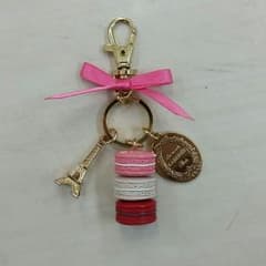 LADUREEのキーホルダーのサムネイル