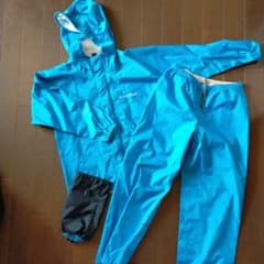 【Yuka☆03さん専用】モンベル レインウェア 130のサムネイル