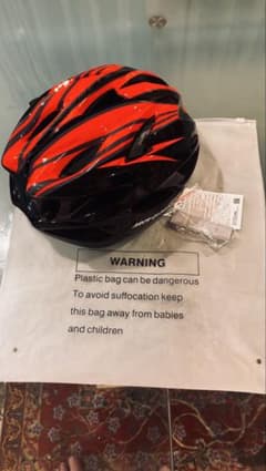 ARCH GLOBAL 自転車用ヘルメット ブラック×レッドのサムネイル