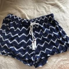 ショートパンツのサムネイル