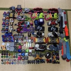 仮面ライダー 変身ベルト１５本！ガブ　ギーツ　ビルド　エグゼイド　リバイスのサムネイル