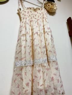 LODISPPOTのロングワンピースのサムネイル